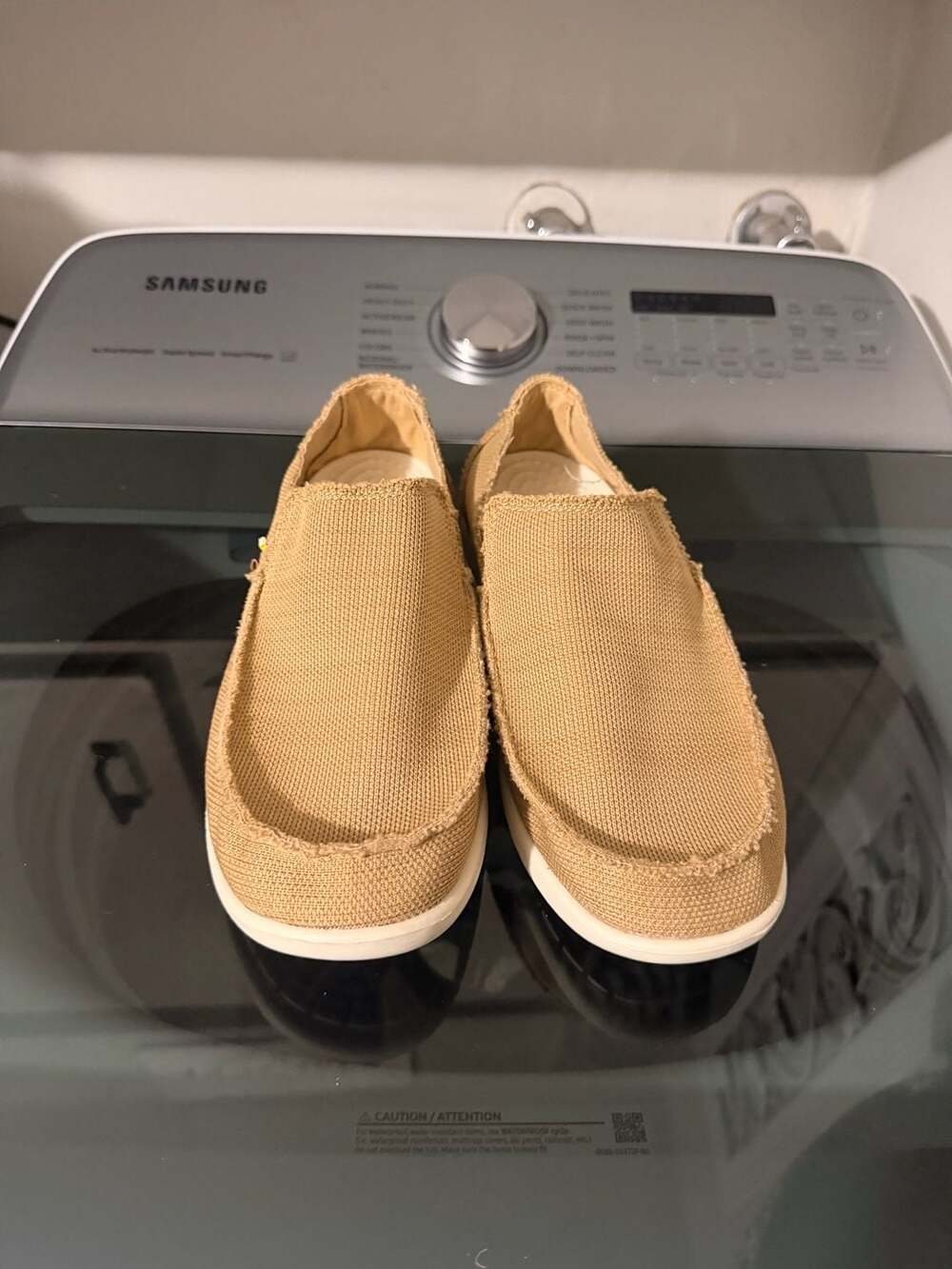 Crocs Men's Santa Cruz Canvas Slip-On Loafer Khaki Beige Size 9